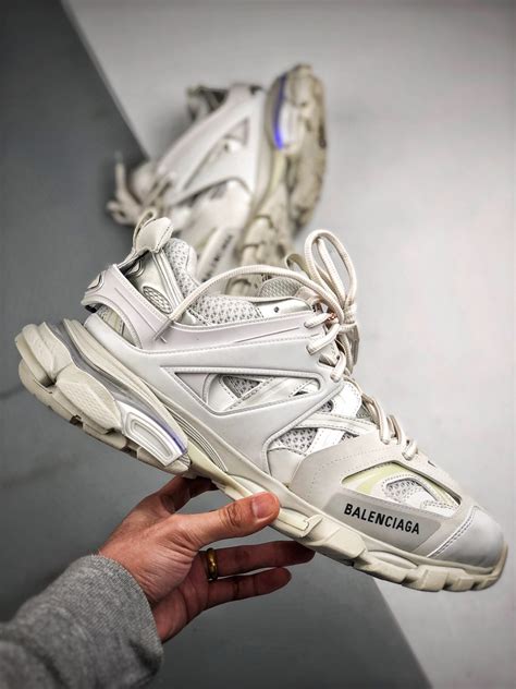 rep balenciaga led
